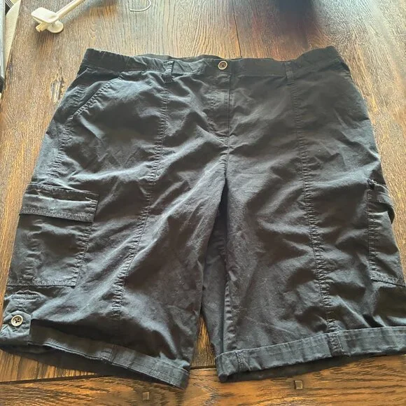 CHICO’S – Women’s Black Fitigue Comfort Waist Shorts, Black, Size 3 (16/18-XL) - Picture 2 of 11